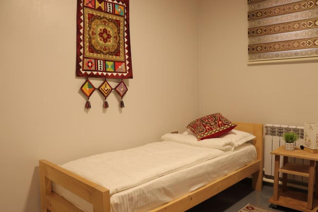 Salamat Hotel Bichkek Extérieur photo