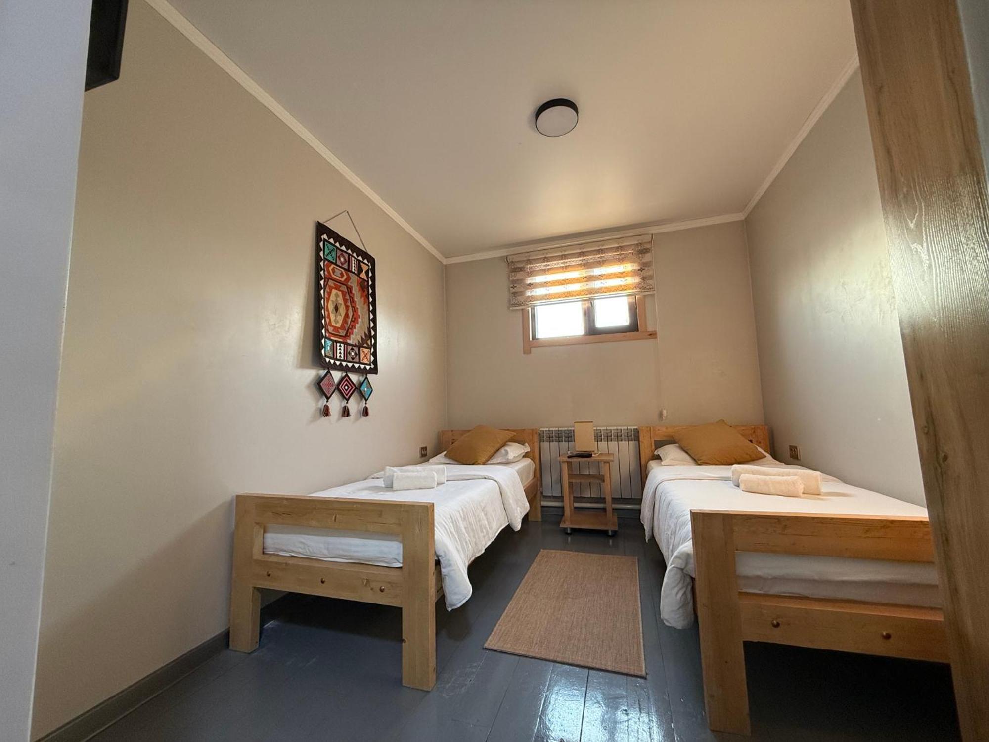 Salamat Hotel Bichkek Extérieur photo