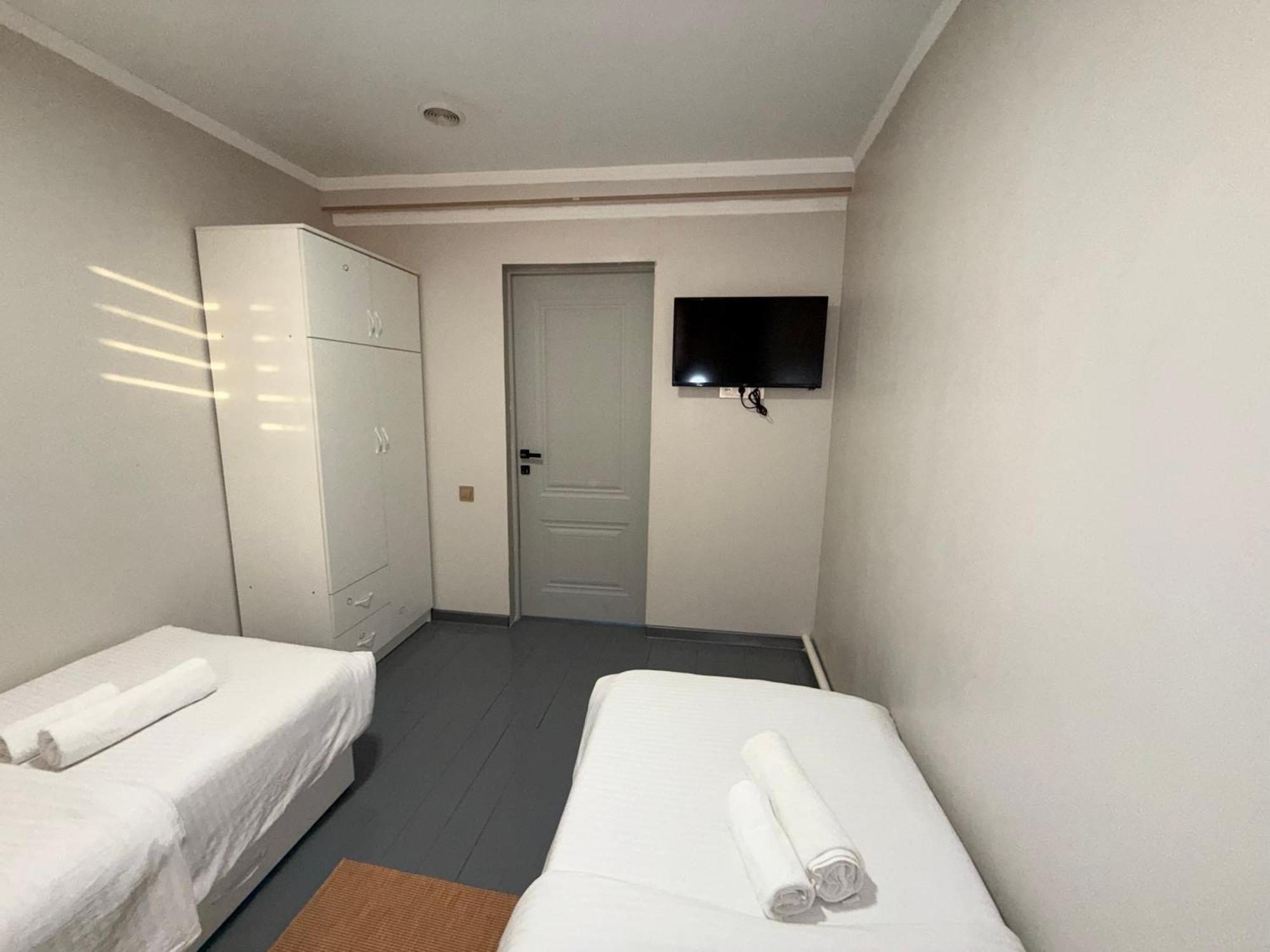 Salamat Hotel Bichkek Extérieur photo